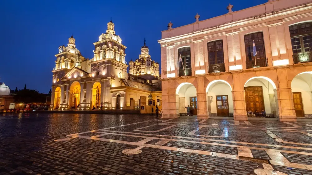 Escapadas de fin de semana en Córdoba: Itinerarios cortos e ideas de excursiones para viajeros de uno o dos días